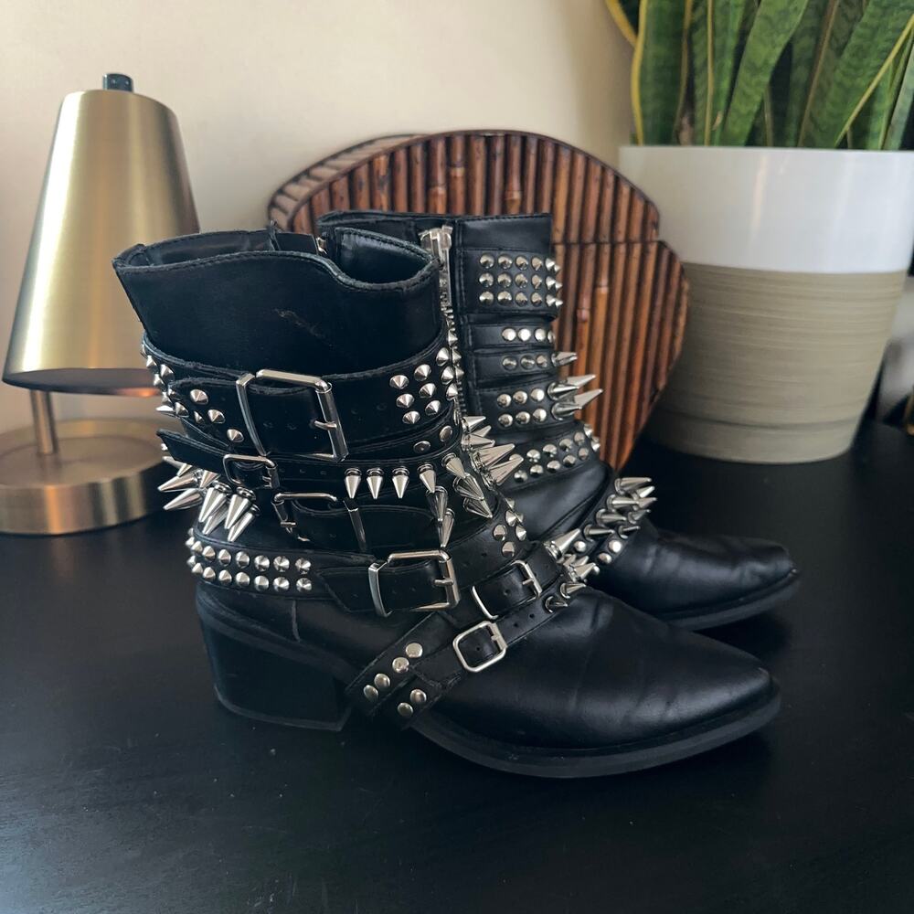 CURRENT MOOD x DOLLS KILL Rocked All Over Studded Boots Black Silver Sz 7 - Picture 2 of 9